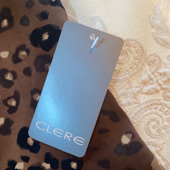 NWT Clere leopard print halter top - Picture 2 of 8